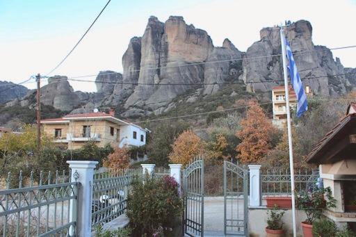 شقة In The Shadow Of Meteora كالامباكا المظهر الخارجي الصورة